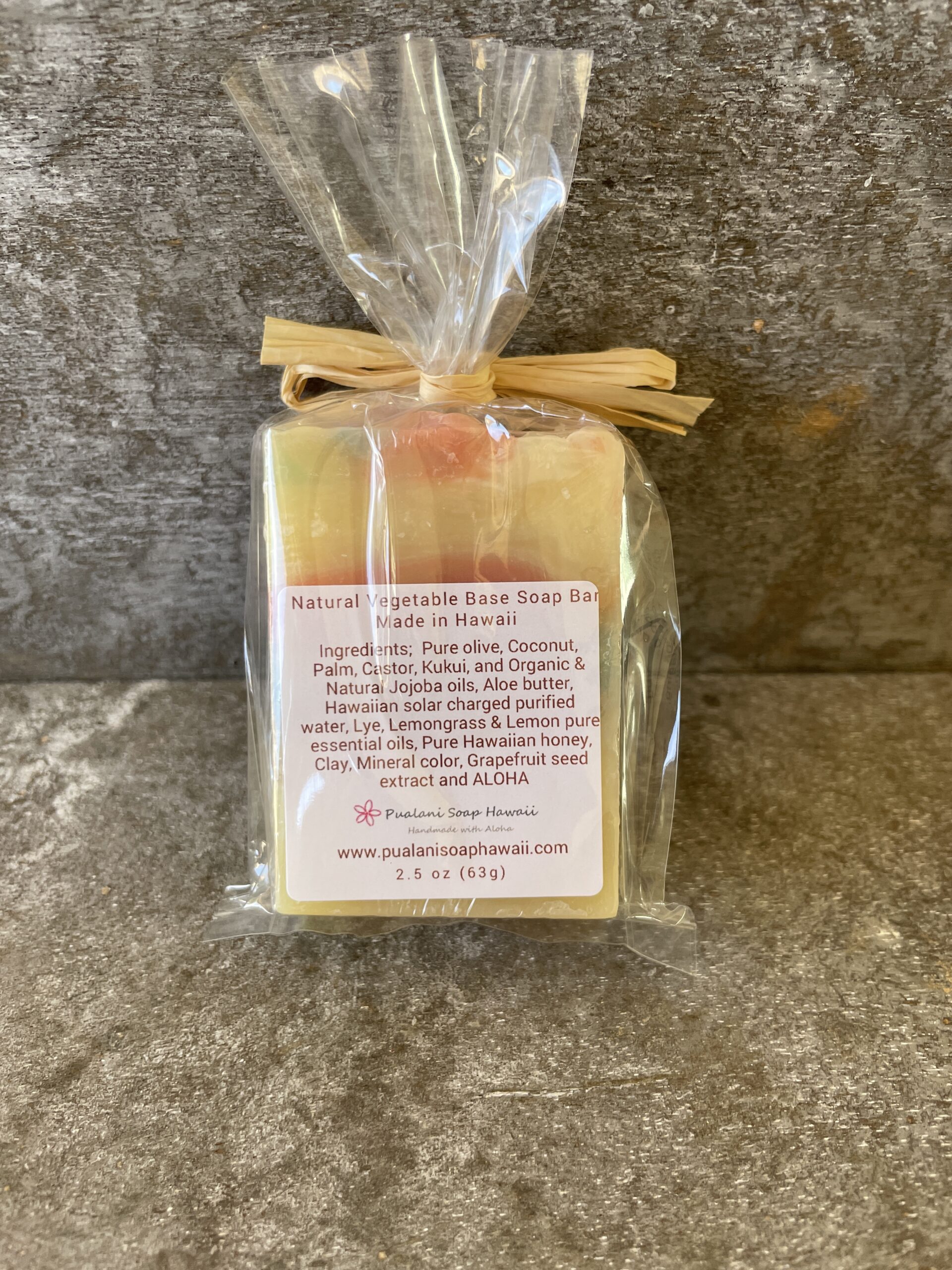 Mini Hawaiian Anuenue (Rainbow) Bar Fresh Lemongrass and Lemon 2oz - Image 3
